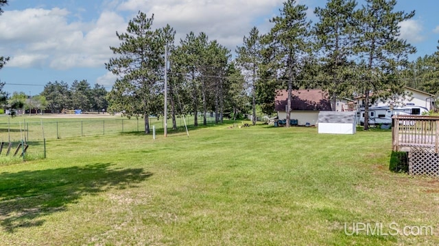 160 N Pyle Dr, Kingsford, MI 49802 - view of yard featuring an outdoor structure