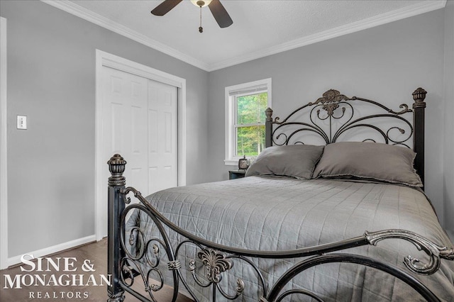 2727 Horseshoe Lake Rd, West Branch, MI 48661 - carpeted bedroom with a closet, crown molding, and ceiling fan