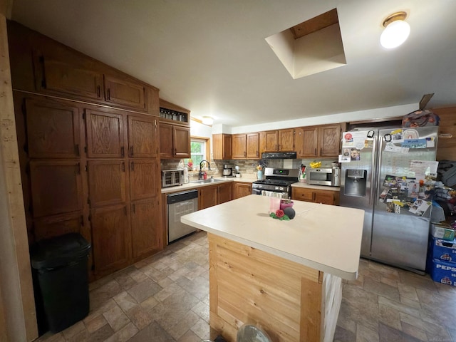 8195 Jordan Rd, Yale, MI 48097
