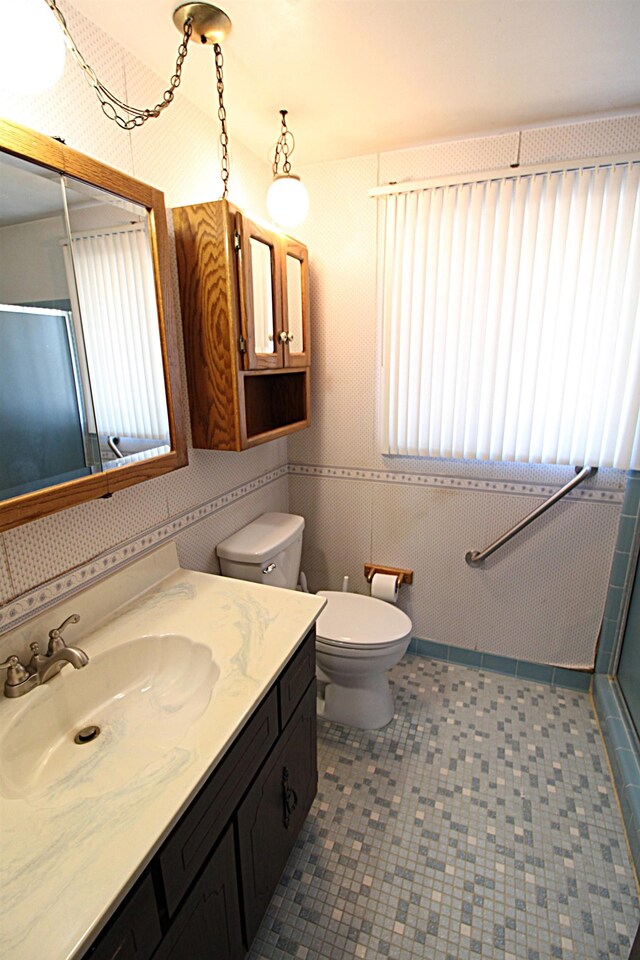 48501 E Ranch Dr, Chesterfield Twp, MI 48051 - bathroom with a shower stall and vanity