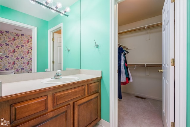 56243 Ashbrooke Dr, Shelby Twp, MI 48316