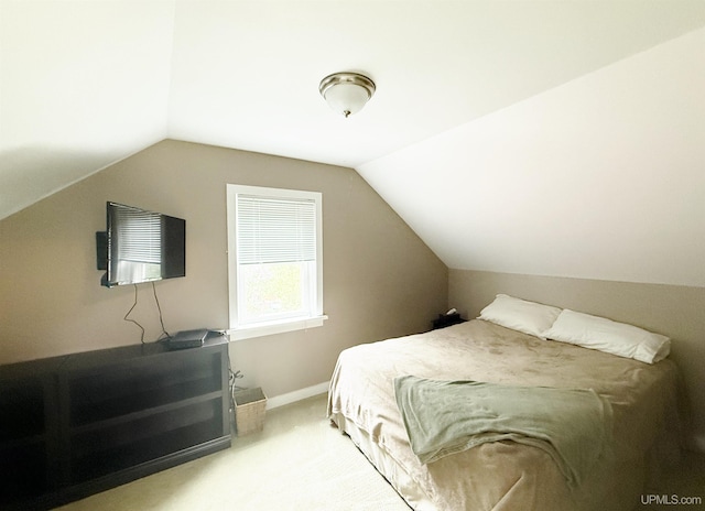 401 White St, Hancock, MI 49930 - bedroom featuring lofted ceiling and carpet