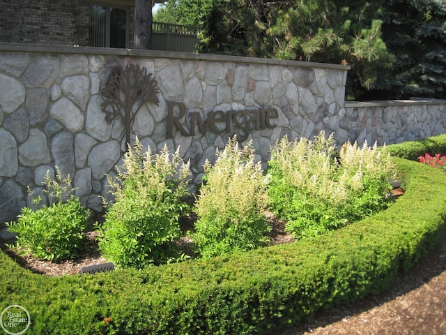 43980 Boulder Rd, Clinton Township, MI 48038 - view of community / neighborhood sign