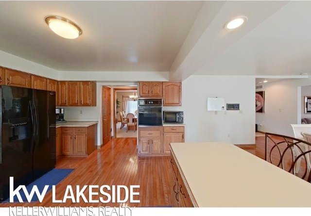 37272 Fiore Trl, Clinton Township, MI 48036