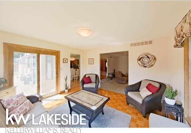 37272 Fiore Trl, Clinton Township, MI 48036