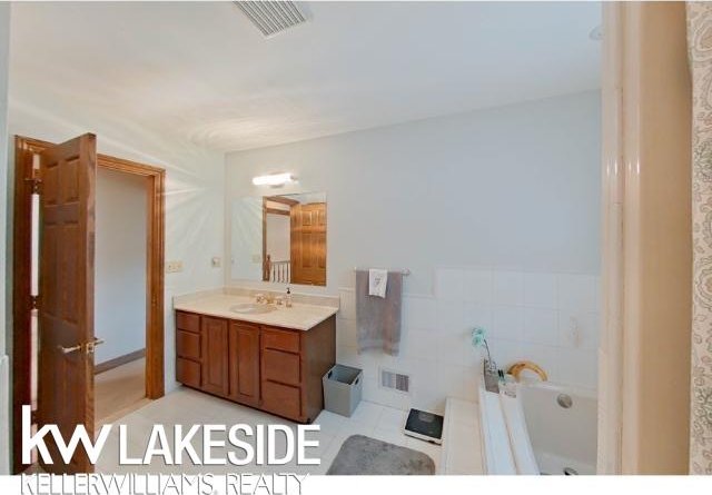 37272 Fiore Trl, Clinton Township, MI 48036