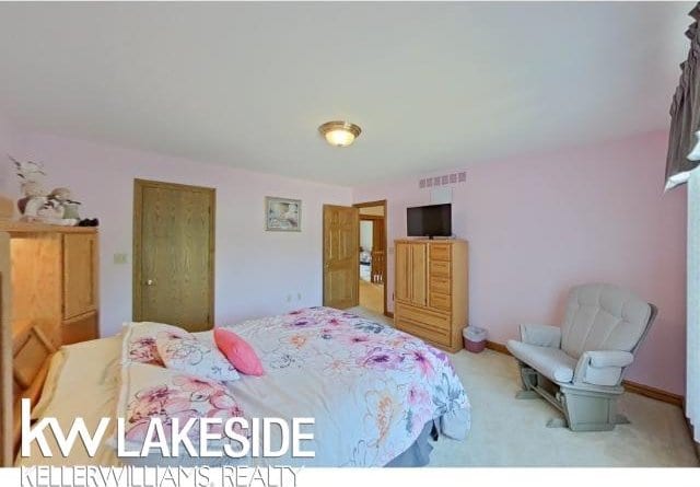 37272 Fiore Trl, Clinton Township, MI 48036