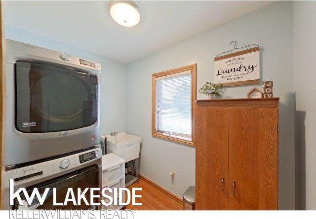 37272 Fiore Trl, Clinton Township, MI 48036