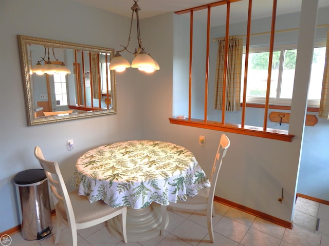 8508 Darlene St, Warren, MI 48093 - dining area with baseboards