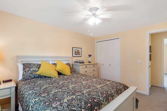 3667 Alderdale Dr, Sterling Heights, MI 48310 - bedroom featuring light carpet, a closet, and a ceiling fan