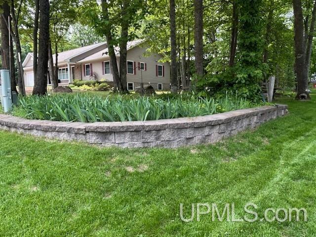 2004 Hunters Ln, Houghton, MI 49931 - view of green lawn