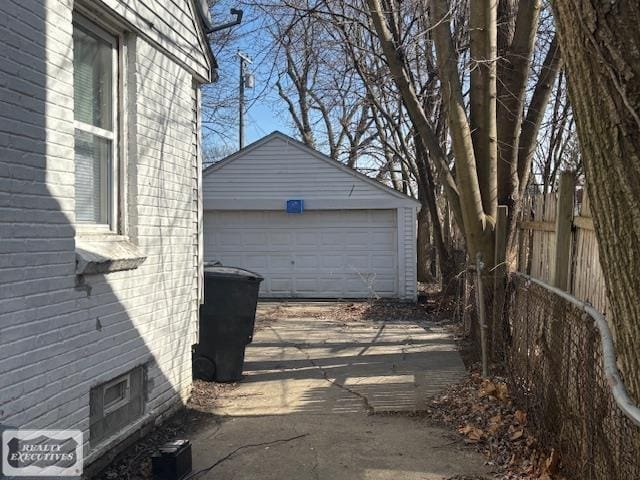 10530 Lakepointe St, Detroit, MI 48224 - view of detached garage