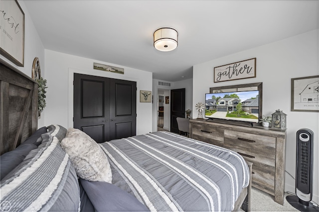 54877 Camden Ct, Shelby Twp, MI 48316 - bedroom featuring carpet floors and a closet