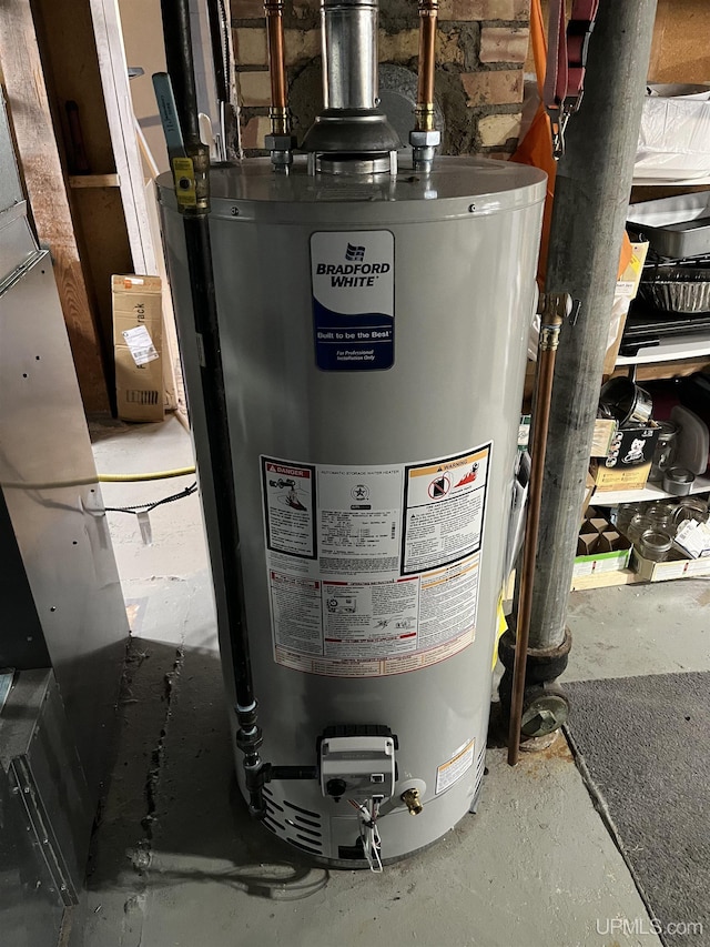 754 Duncan Ave, Ishpeming, MI 49849 - utilities featuring gas water heater