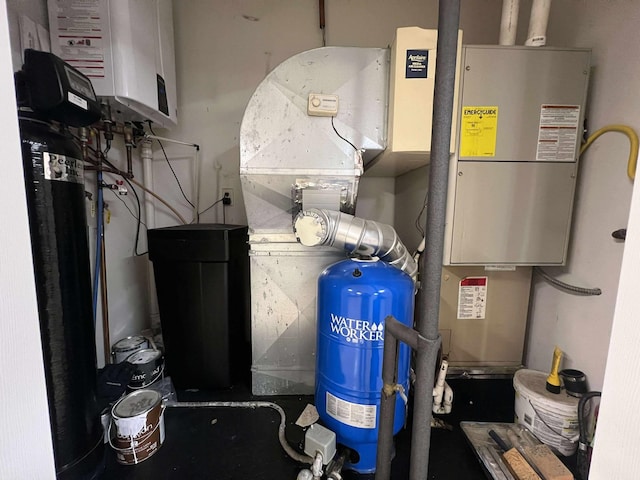6242 N Geneva Rd, Coleman, MI 48618 - utilities with water heater