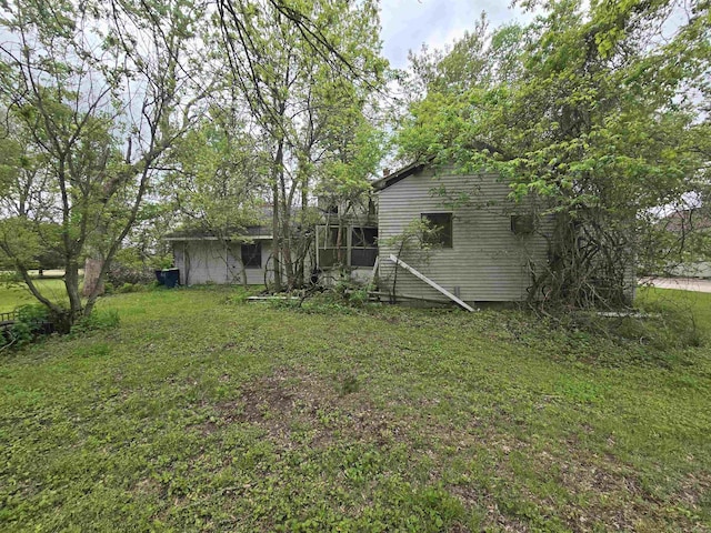 5080 Stroebel Rd, Saginaw, MI 48609 - view of green lawn