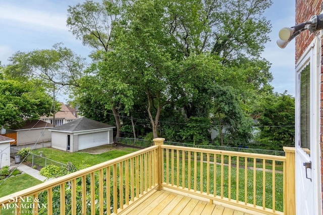 1258-1260 Lakepointe St, Grosse Pointe, MI 48230 - deck with a garage