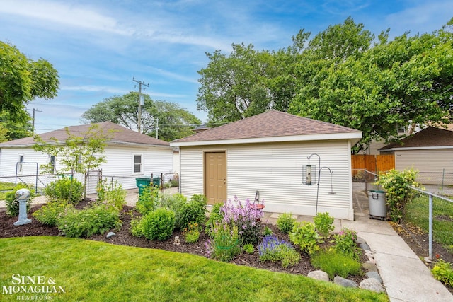 1258-1260 Lakepointe St, Grosse Pointe, MI 48230 - view of outbuilding