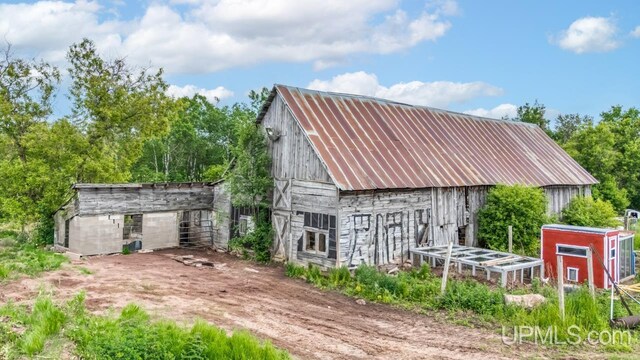 2307 County B Rd, Aurora T-Wi, WI 54121
