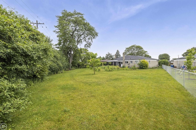 28368 Besmore Dr, Warren, MI 48093 - view of yard