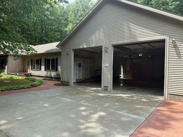 876 N Sanford Ln, Au Gres, MI 48703 - view of side of home with a garage