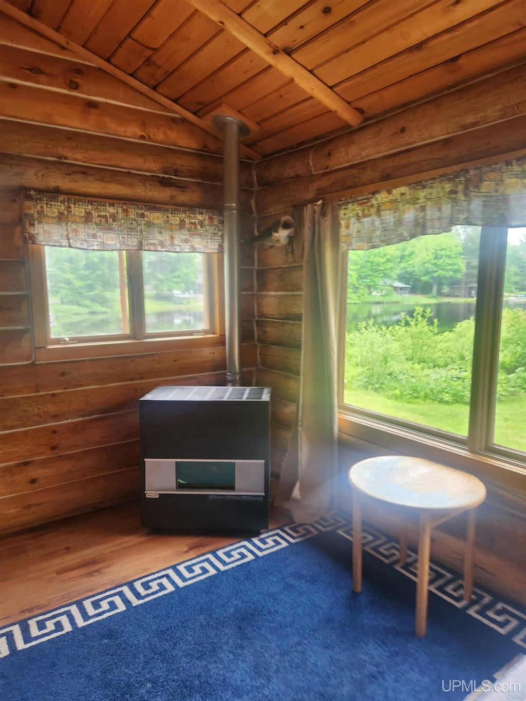 33289 Telephone Rd Unit 3, Toivola, MI 49965 - sunroom / solarium with lofted ceiling