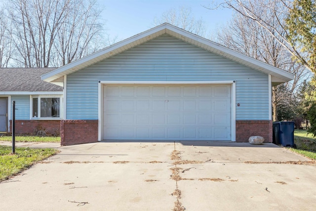 3833 Hermansau Rd, Saginaw, MI 48603 - view of garage