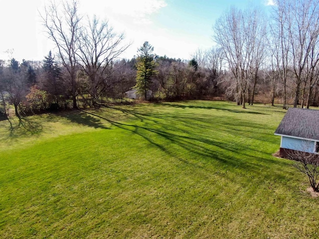 3833 Hermansau Rd, Saginaw, MI 48603 - view of grassy yard