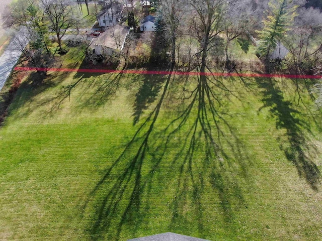 3833 Hermansau Rd, Saginaw, MI 48603 - view of green lawn