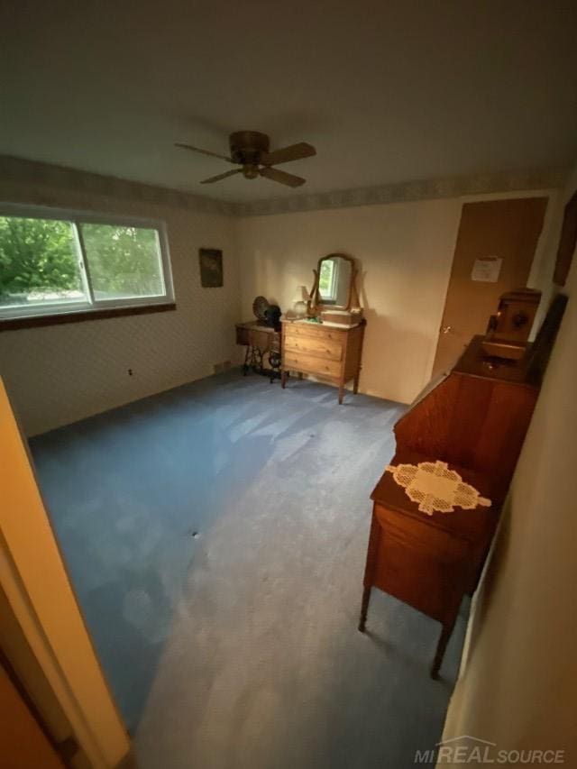 1782 Hollywood St, Grosse Pointe Woods, MI 48236 - sitting room featuring carpet floors and ceiling fan