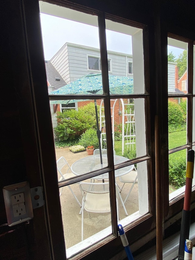 1782 Hollywood St, Grosse Pointe Woods, MI 48236 - view of entryway