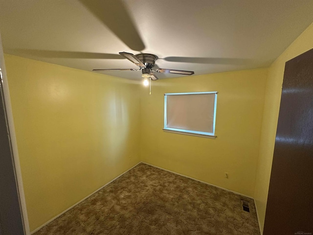 23072 Rein Ave, Eastpointe, MI 48021 - spare room featuring carpet flooring and a ceiling fan