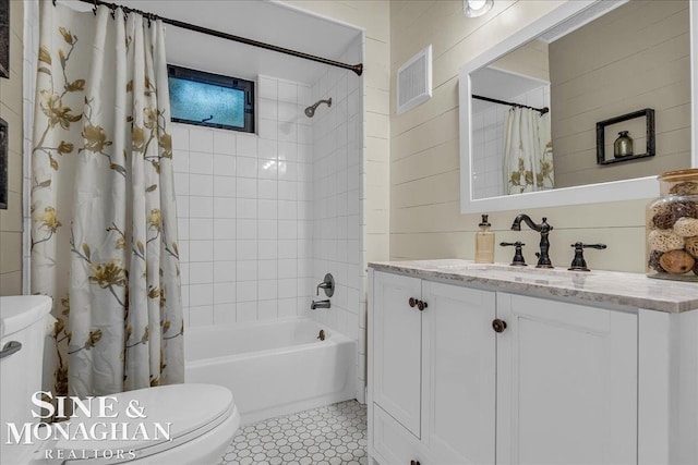 421 Edgewater Dr, Algonac, MI 48001 - full bathroom featuring vanity and shower / tub combo with curtain