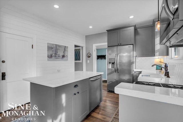 421 Edgewater Dr, Algonac, MI 48001 - kitchen with stainless steel appliances, gray cabinets, dark wood-style flooring, light countertops, and recessed lighting