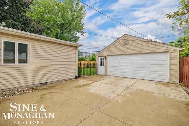 1387 Torrey Rd, Grosse Pointe Woods, MI 48236 - view of detached garage