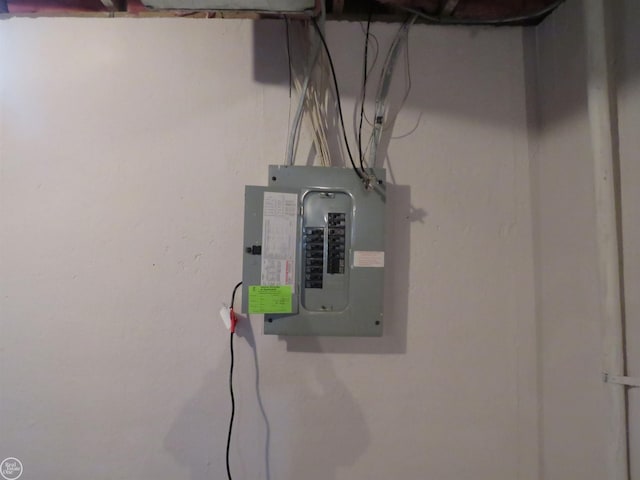 46778 Tiffin Ct, Chesterfield, MI 48047 - utility room featuring electric panel