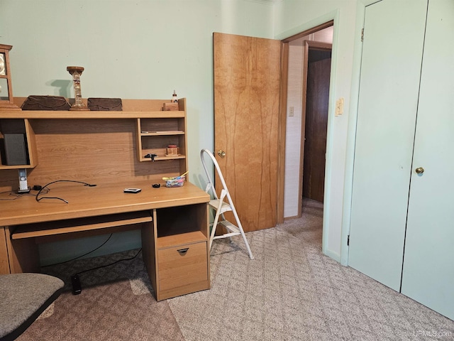 619 N 7th St, Ontonagon, MI 49953 - office featuring light carpet