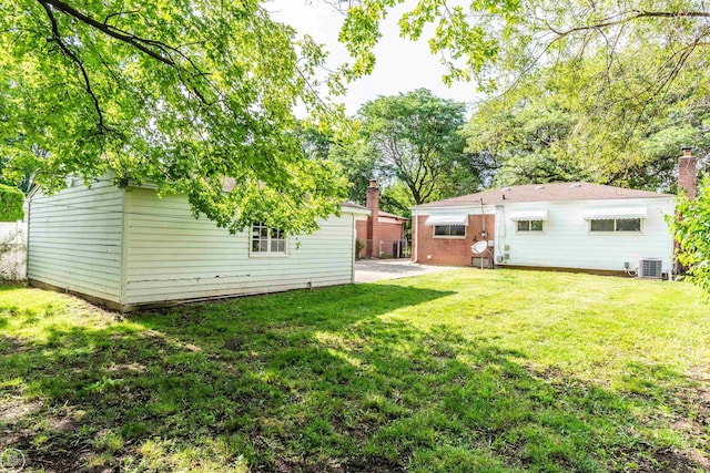 4444 Martin Rd, Warren, MI 48092 - view of green lawn with an outbuilding