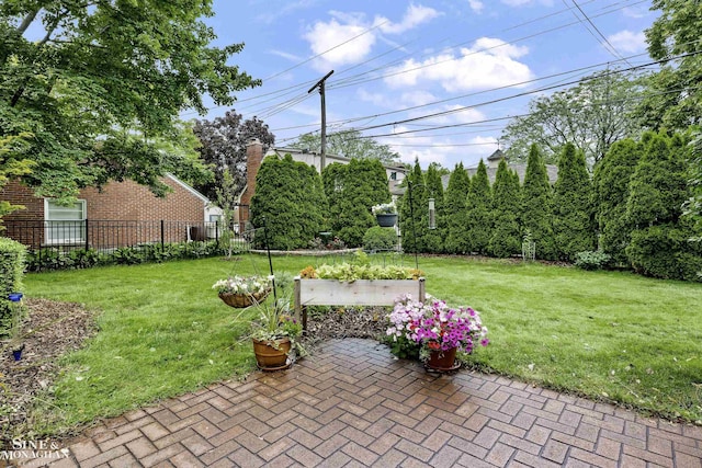1344 Torrey Rd, Grosse Pointe Woods, MI 48236 - view of yard with a patio