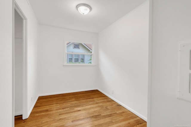 1404 Pine St, Port Huron, MI 48060 - unfurnished room featuring light wood-type flooring and ornamental molding
