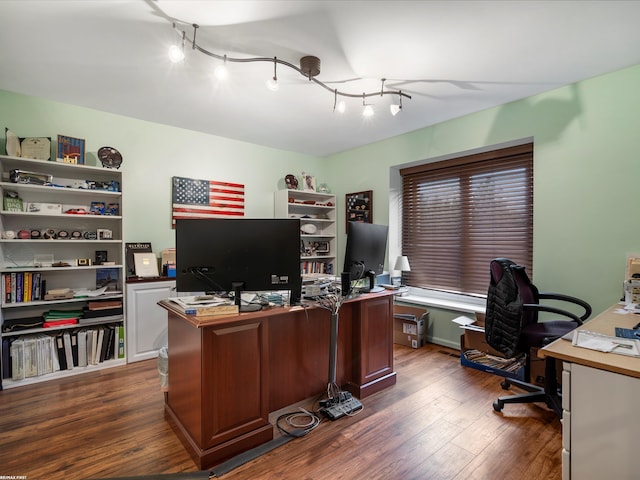 1008 Hidden Ln, Rochester Hills, MI 48309 - office area featuring a chandelier and dark wood-style floors