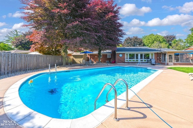 528 Hidden Ln, Grosse Pointe Woods, MI 48236 - view of pool with a patio and a fenced backyard