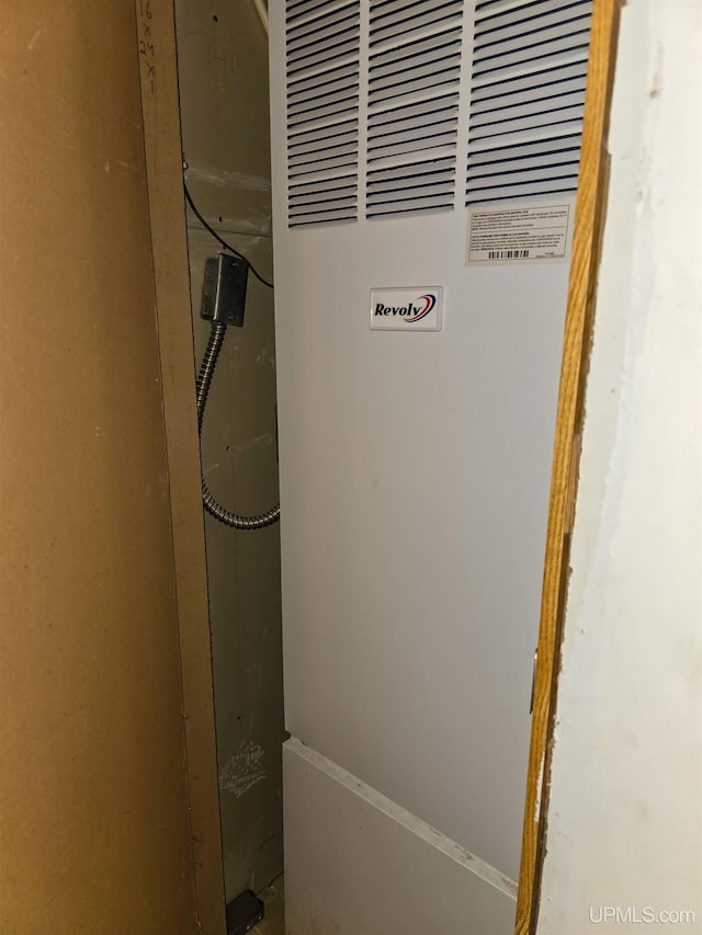 N6974 Tahquamenon Dr, Munising, MI 49862 - detailed view of a heating unit