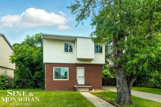 3032 24th St, Port Huron, MI 48060 - view of front facade featuring brick siding