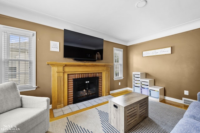 1857 Roslyn Rd, Grosse Pointe Woods, MI 48236 - living room with a fireplace and baseboards