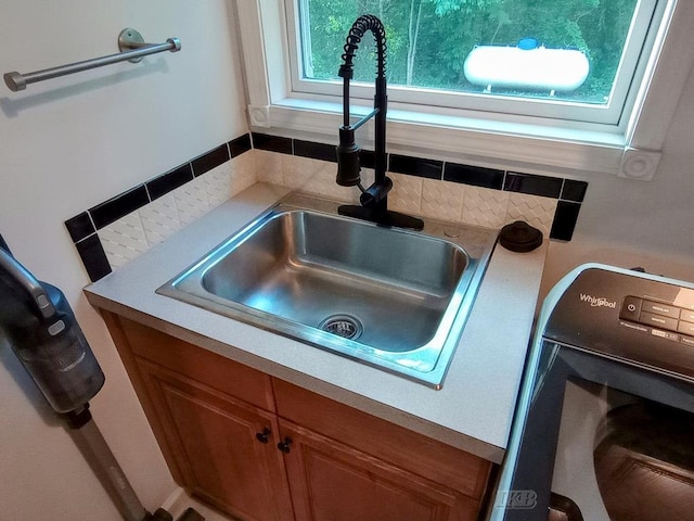 2308 S River Rd, Beaverton, MI 48612 - detailed view of tasteful backsplash and range