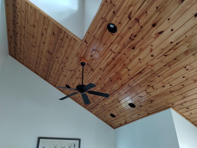 11374 S Shore Dr, Lake, MI 48632 - detailed view of a ceiling fan