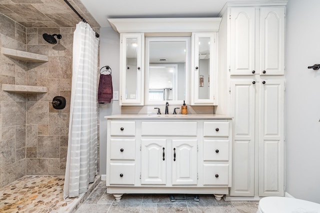 319 Old Trail Dr, Houghton Lake, MI 48629 - full bathroom featuring a tile shower and vanity