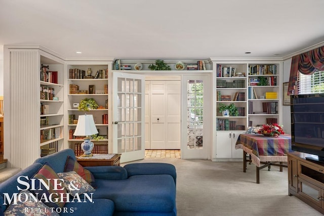 28 Hampton Rd, Grosse Pointe Shores, MI 48236 - living area featuring carpet