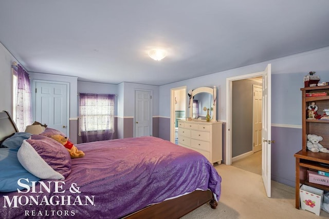 28 Hampton Rd, Grosse Pointe Shores, MI 48236 - bedroom with light colored carpet